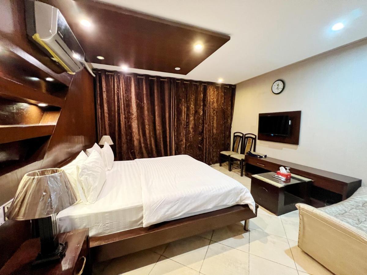 Bling Hotel International Multan Exterior photo