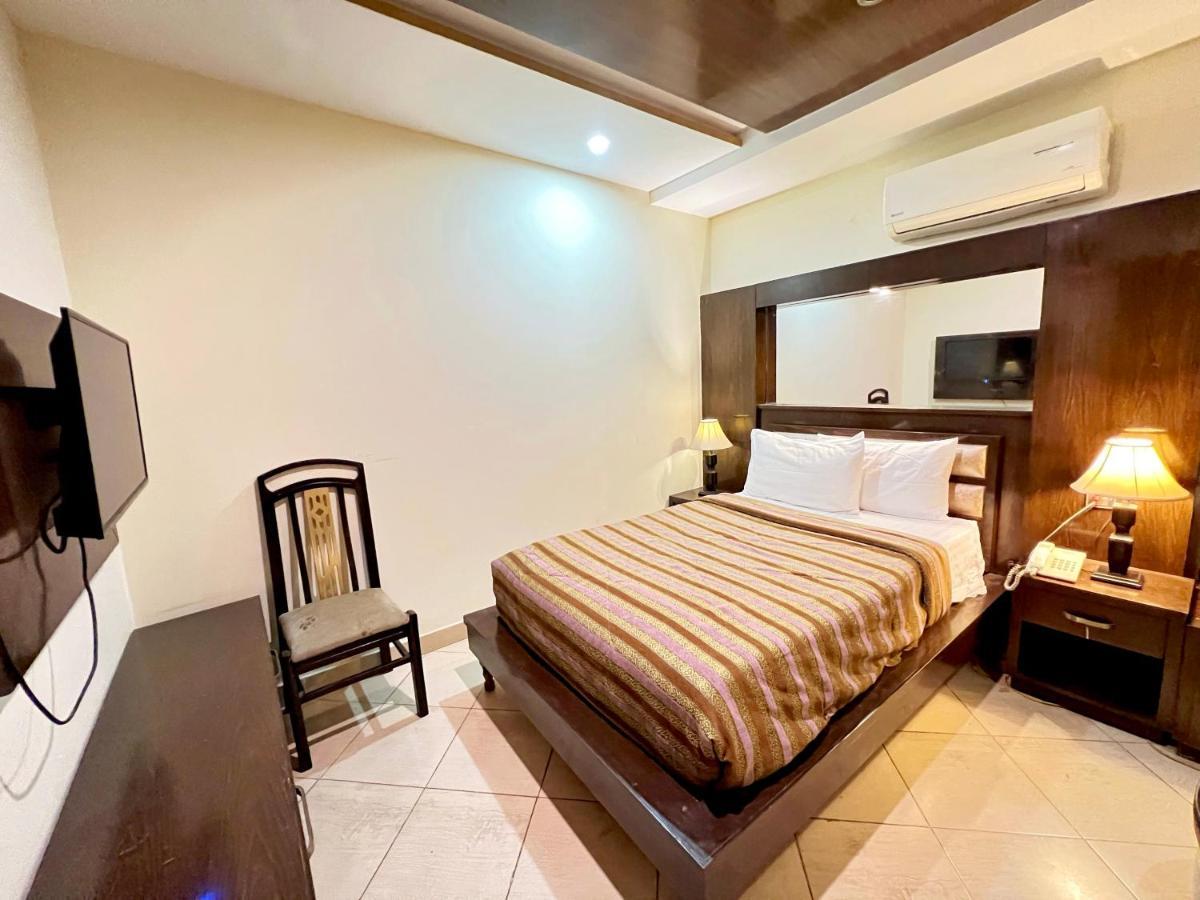 Bling Hotel International Multan Exterior photo